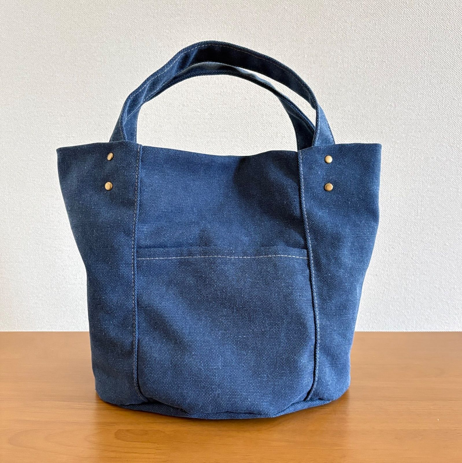 ヴィンテージ加工 ブルー 青 オーバルトートバッグ ハンドメイド 帆布 バケツバッグ 楕円底 ポケットいっぱい シンプル 無地 丸底