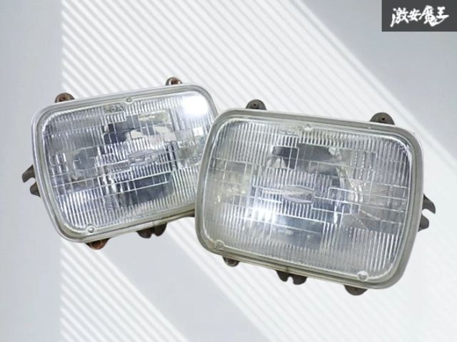 ☆割れ無し!☆ NISSAN 日産 B122 サニートラック H4 角目 ハロゲン ガラス ヘッドライト ランプ レンズ 左右 フレーム 枠 付き IKI 棚