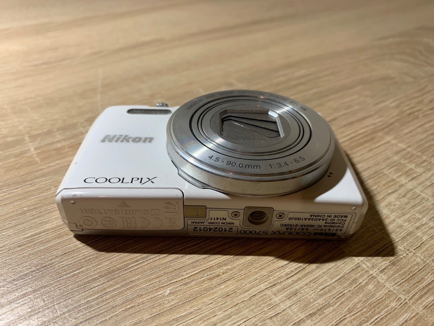 COOLPIX　S7000　デジタルカメラ　デジカメ カメラ 0644 Nikon COOLPIX S7000 ホワイト デジカメ 【ネ】