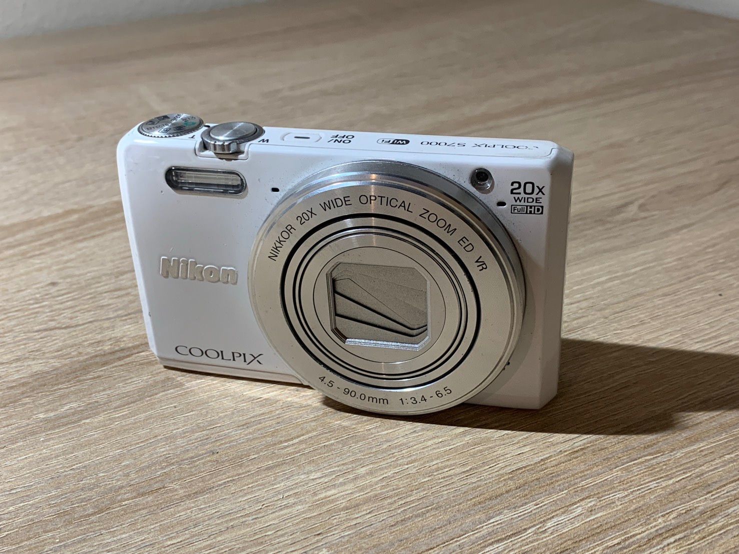 COOLPIX　S7000　デジタルカメラ　デジカメ カメラ 0644 Nikon COOLPIX S7000 ホワイト デジカメ 【ネ】