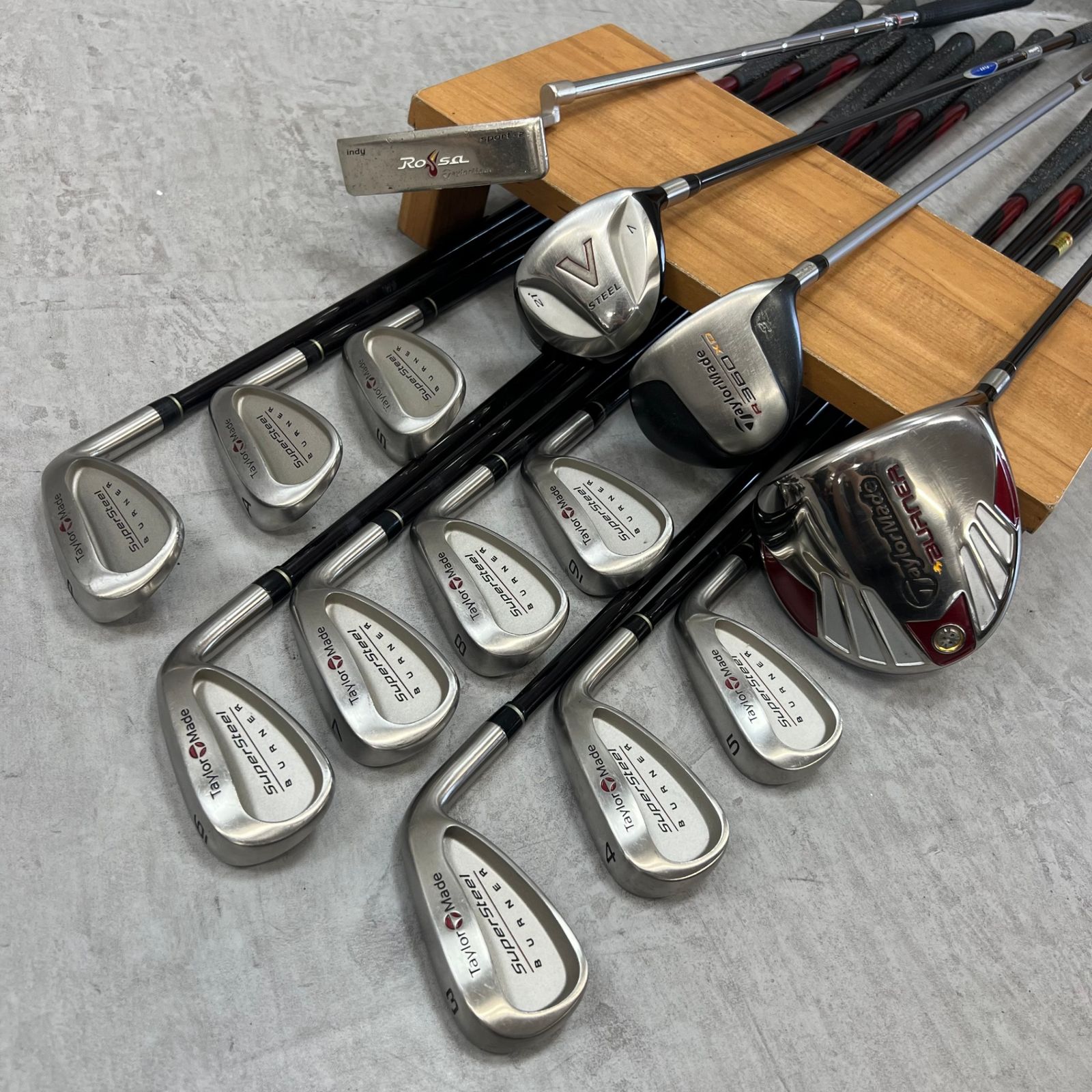 テーラーメイド メンズゴルフ クラブ14本セット 右利き用 キャディ 