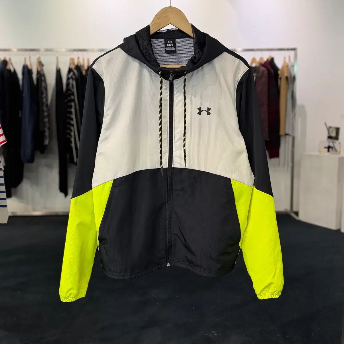L UNDER ARMOUR アンダーアーマー カラーバイカラー ウィンドブレーカー