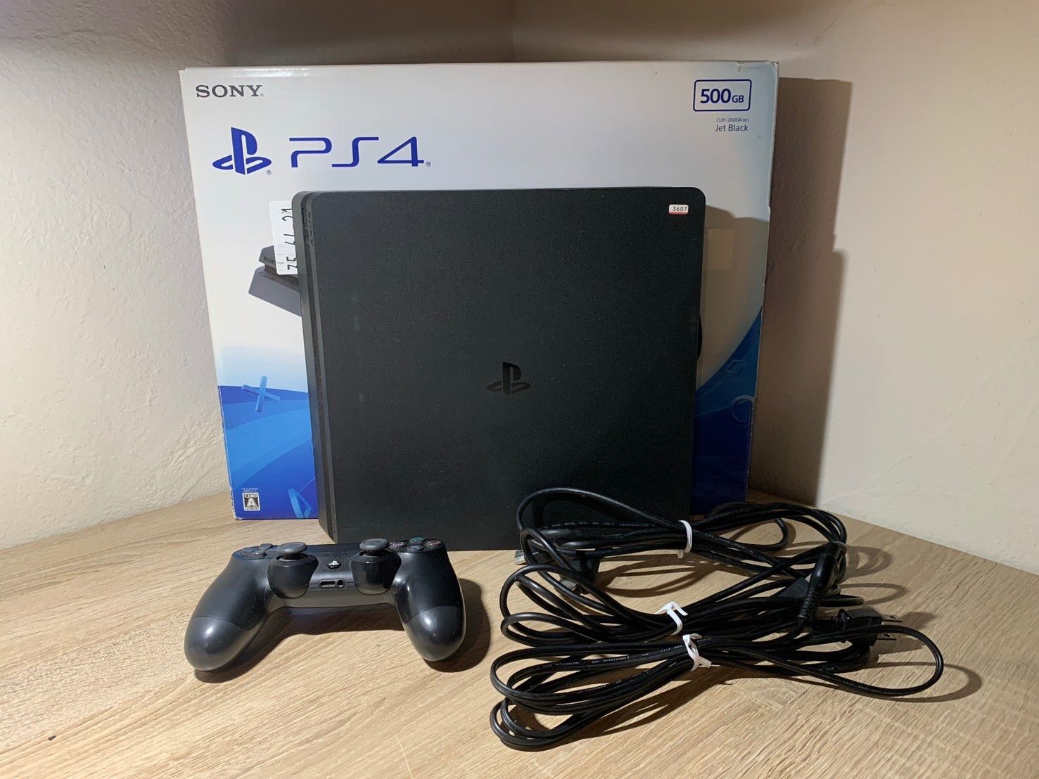 0702 PlayStation PS4 CUH-2000A ブラック 動作確認済み 【宅】