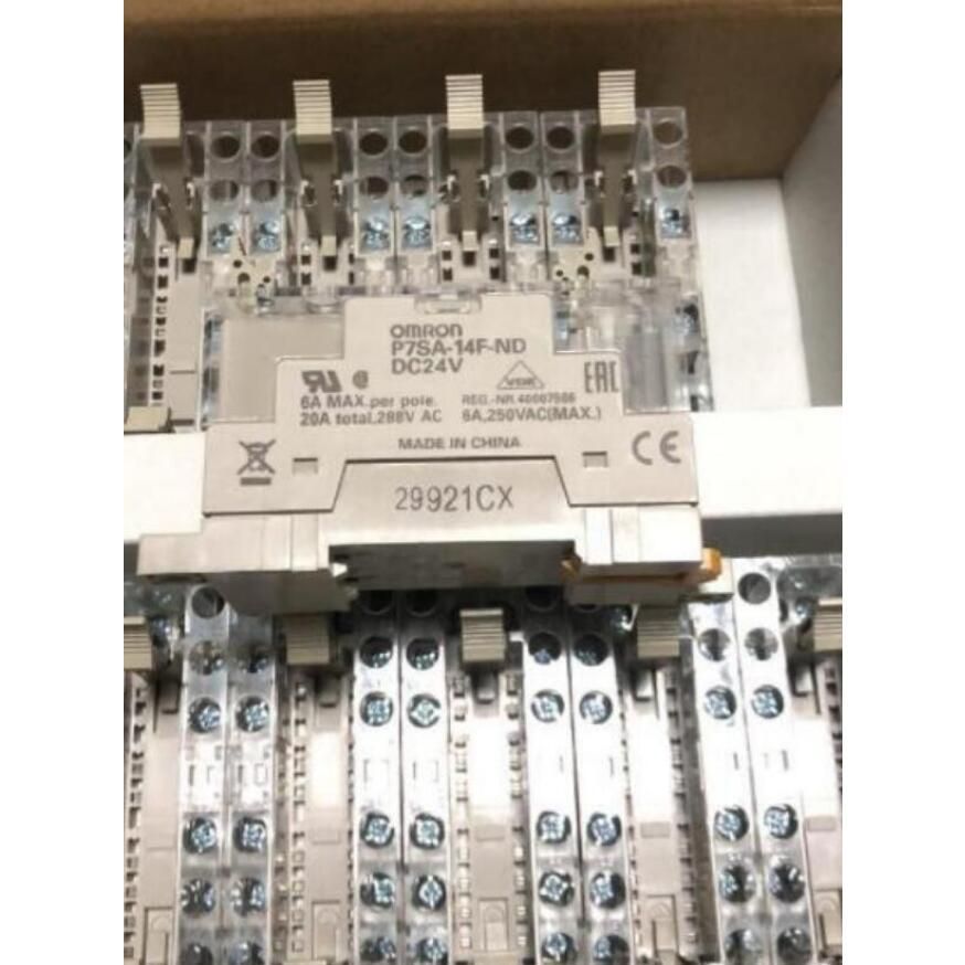 【新品★送料無料】10個セット オムロン　セーフティリレーソケット　P7SA-14F-ND DC24V【６ヶ月保証】