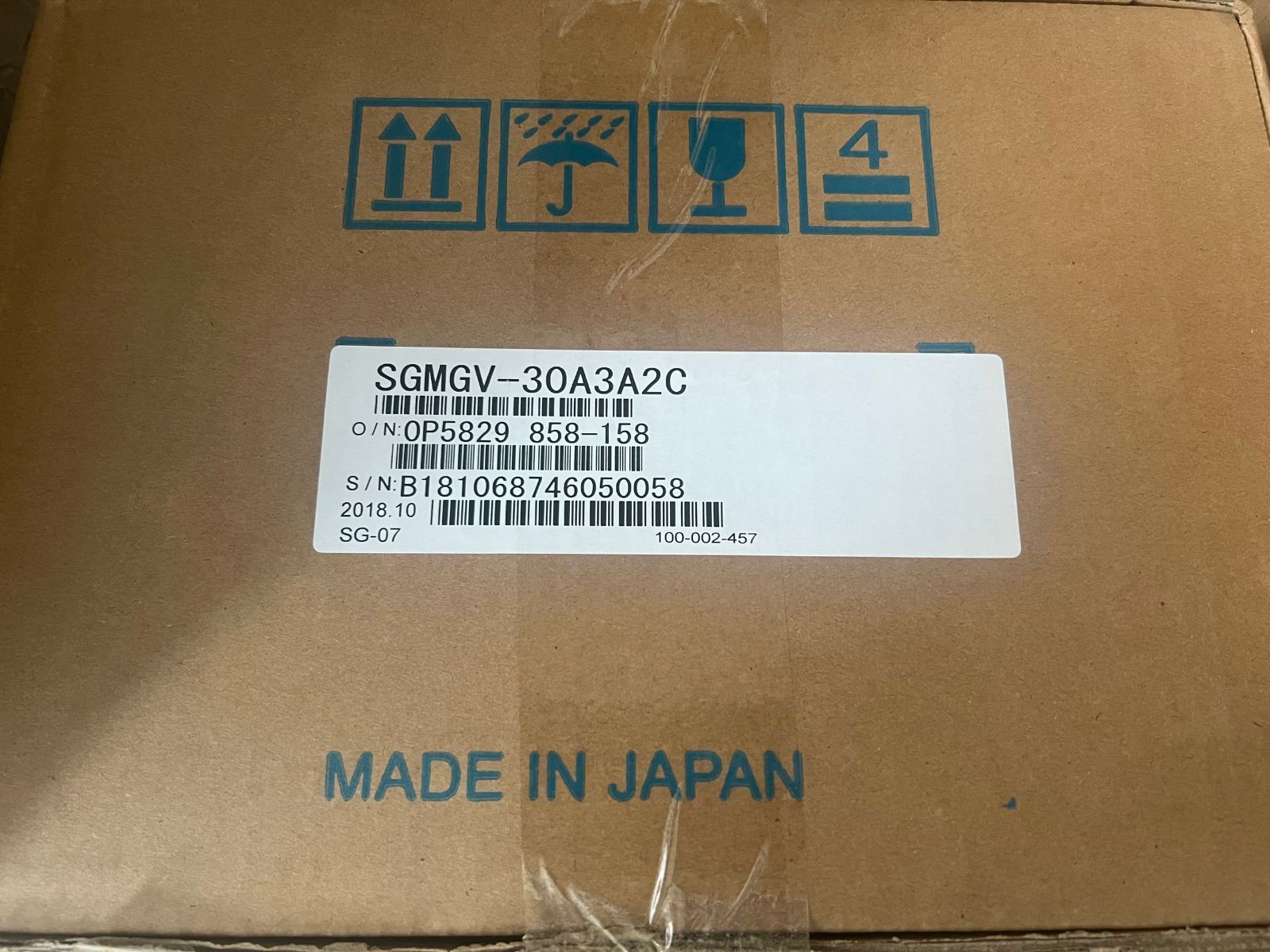 【新品★送料無料】 YASKAWA サーボモーター SGMGV-30A3A2C【６ヶ月保証】