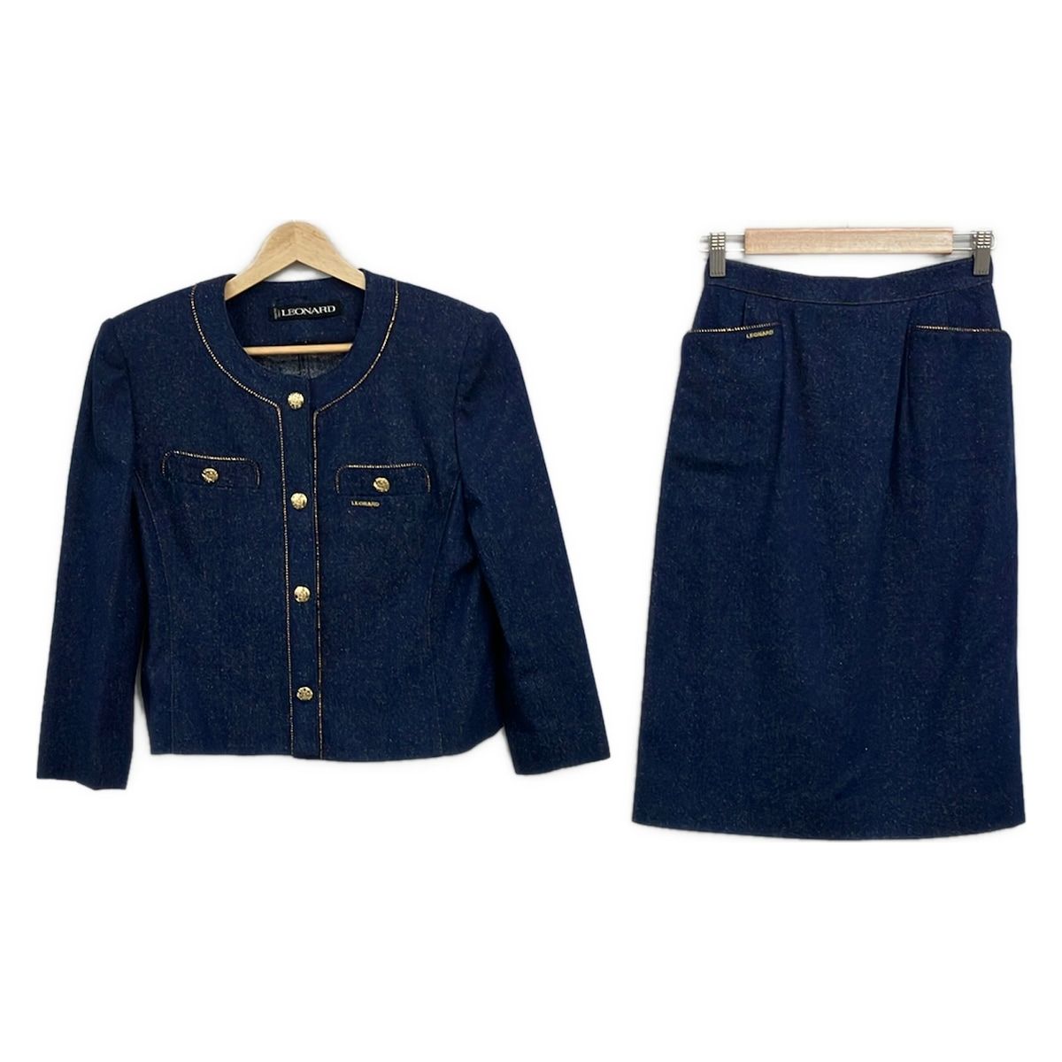LEONARD(レオナール) スカートスーツ レディース美品 - ブルー