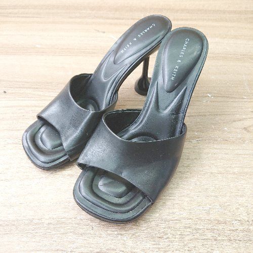 ◇ CHARLES & KEITH チャールズ＆キース サンダル サイズ36/230 ブラック レディース E 【1406050098988】