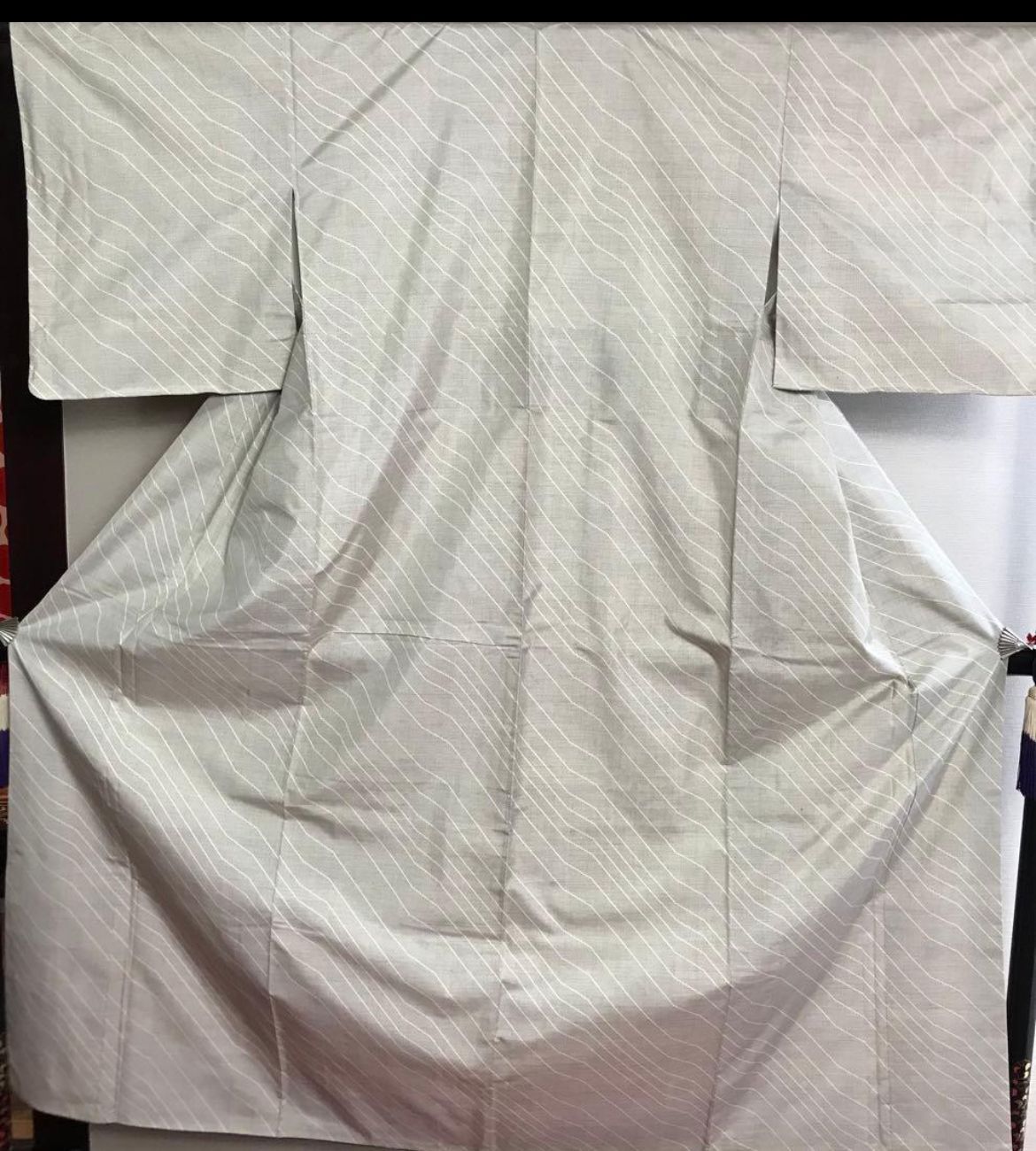 グレーの紬の着物
