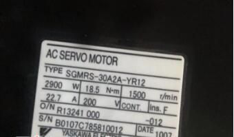 【新品★送料無料】YASKAWA サーボモータ SGMRS-30A2A-YR12【６ヶ月保証】
