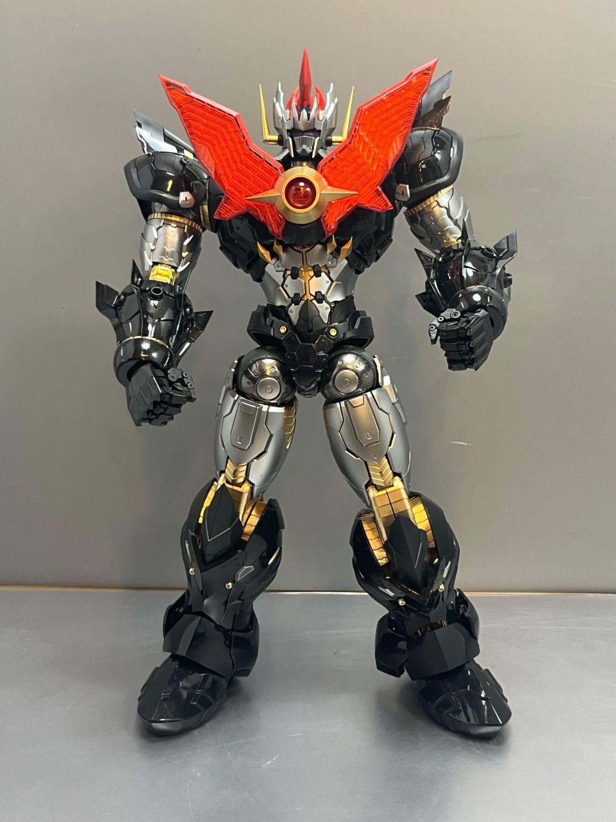 【完成品】TRON MODEL × DRAGON HORSE マジンカイザー 合金フレーム プラスチックモデルキット プラモデル　完成品