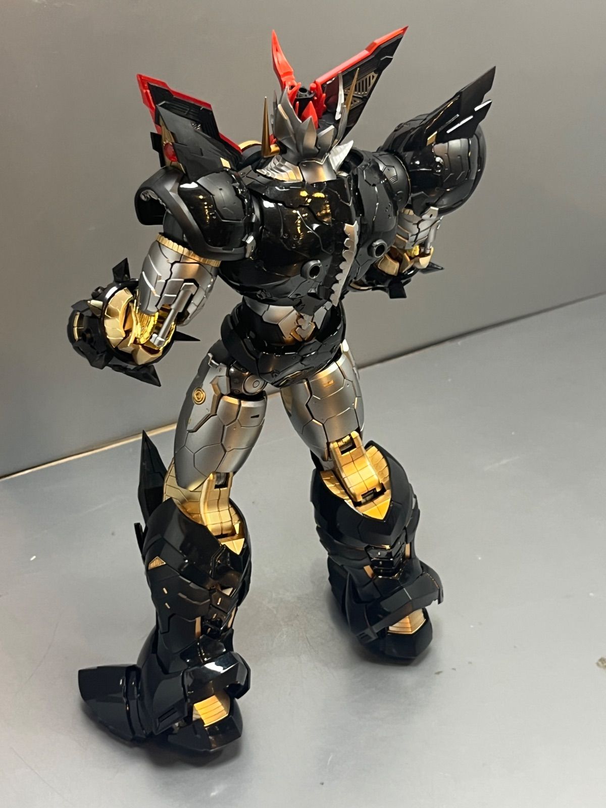 【完成品】TRON MODEL × DRAGON HORSE マジンカイザー 合金フレーム プラスチックモデルキット プラモデル　完成品