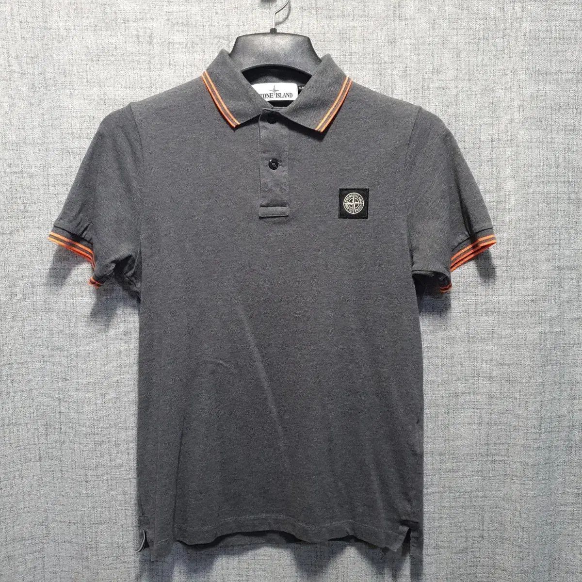 STONE ISLAND ストーンアイランド ロゴパッチ スリムフィット KARA(カラ)半袖Tシャツ s
