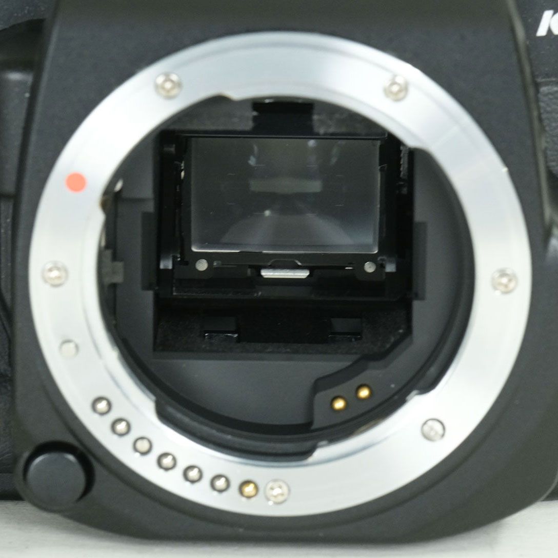 (taku)PENTAX KP シャッター回数1629回 良品 | シャッター数39,272回｜バッテリー3個付] PENTAX KP | PENTAX K
