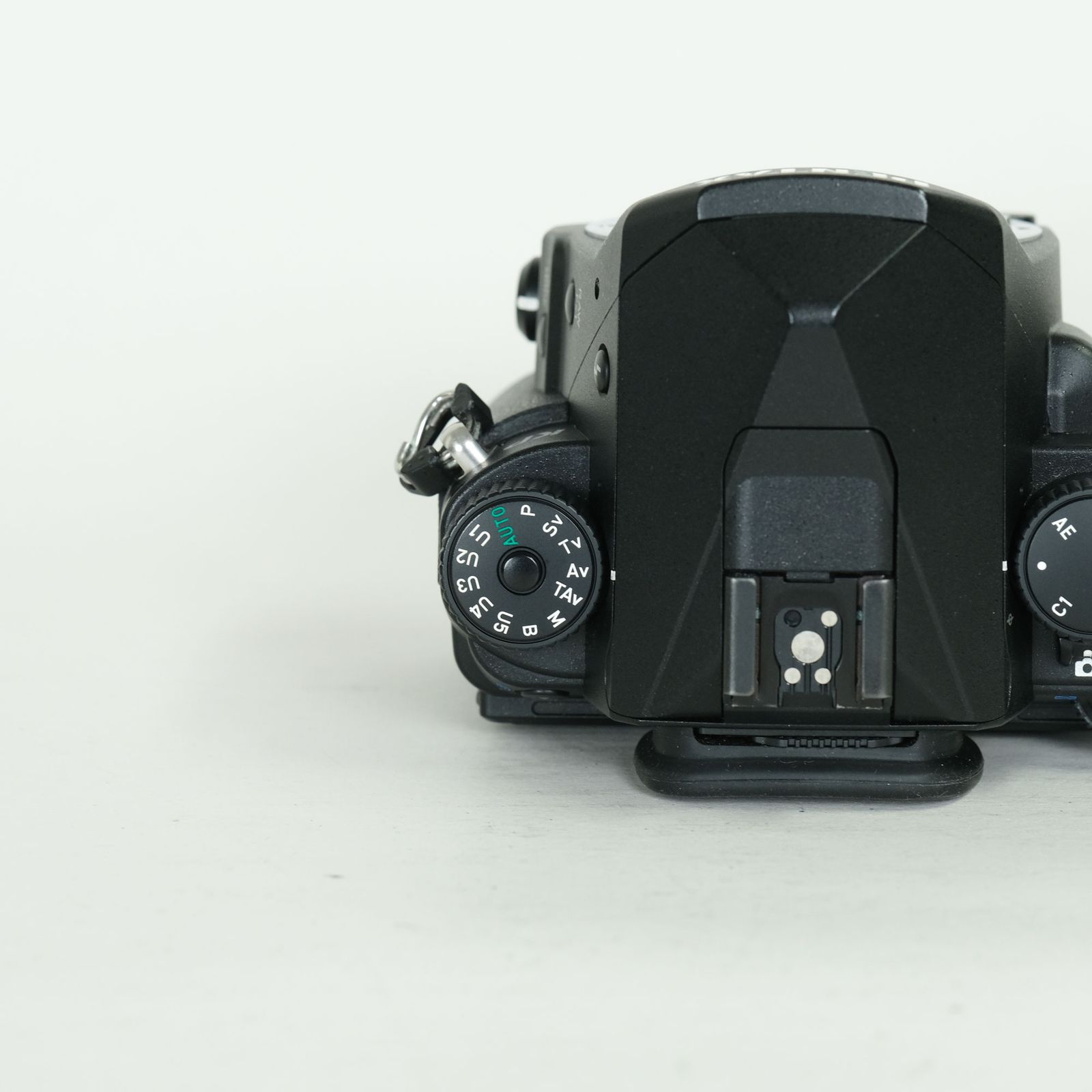 (taku)PENTAX KP シャッター回数1629回 良品 | シャッター数39,272回｜バッテリー3個付] PENTAX KP | PENTAX K
