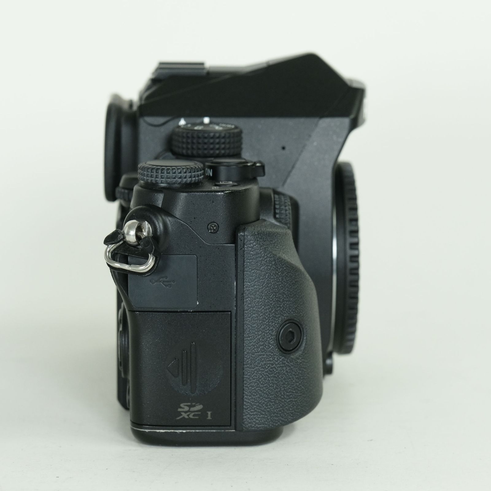 良品 | シャッター数39,272回｜バッテリー3個付] PENTAX KP | PENTAX K