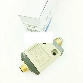 新品【 ★送料無料 】OMRON オムロン D4CC-3002 用リミットスイッチ【６ヶ月保証】