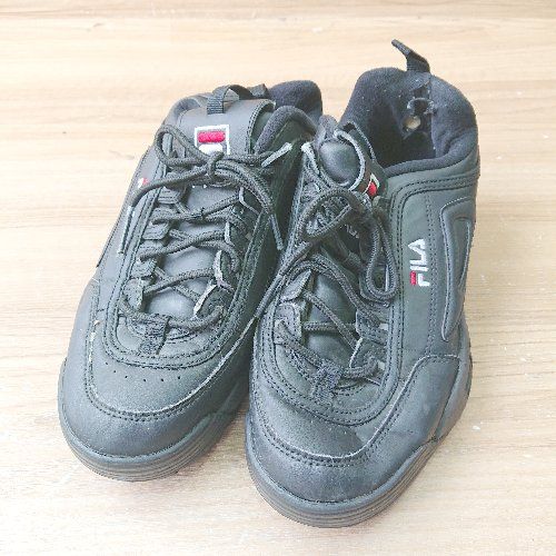 ◇ FILA フィラ スニーカー サイズ24.0 ブラック レディース E 【1406180081560】