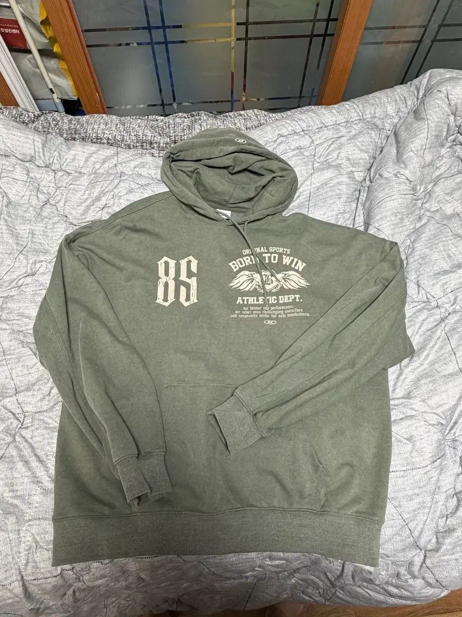 BORN TO WIN ヴィンテージ ウォッシュ WHO フードTシャツ オリーブ 85 2サイズ