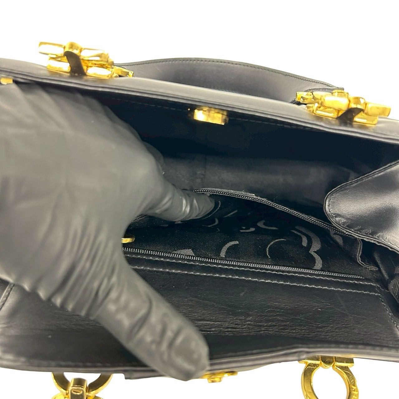 極 美品 Salvatore Ferragamo サルヴァトーレフェラガモ ガンチーニ 