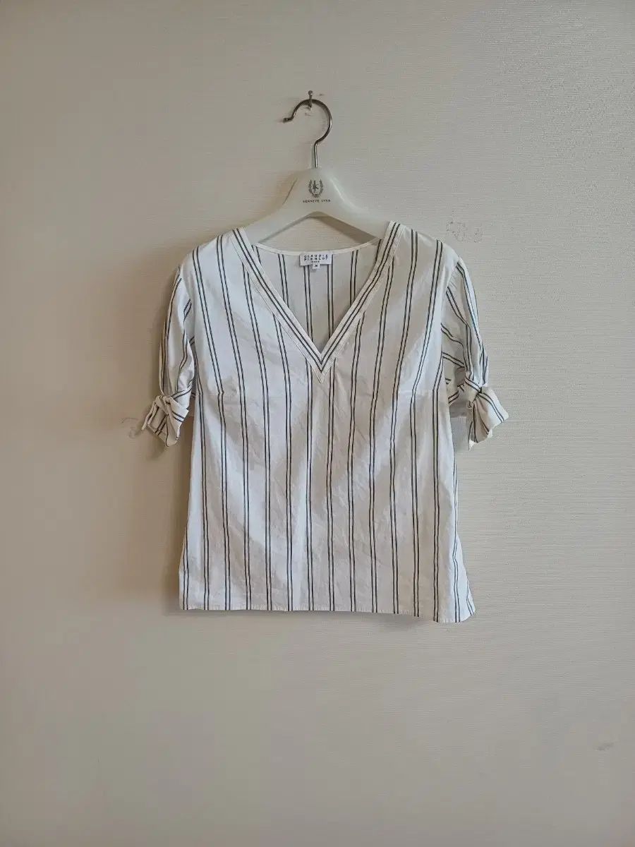 クラウディピエロ ブラウス 出品