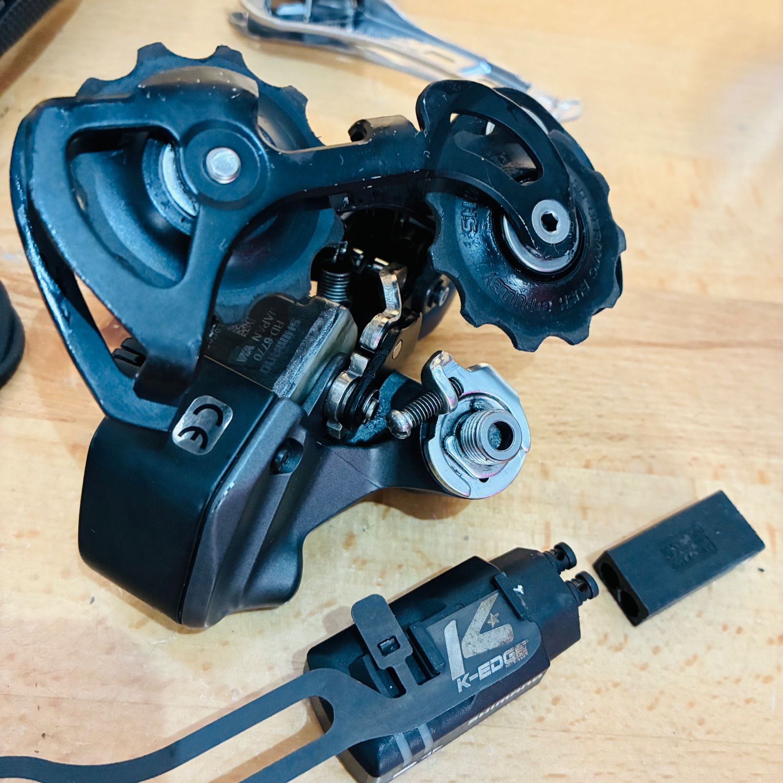 中古品】 シマノ アルテグラ Di2 6770 2×10s グループセット SHIMANO