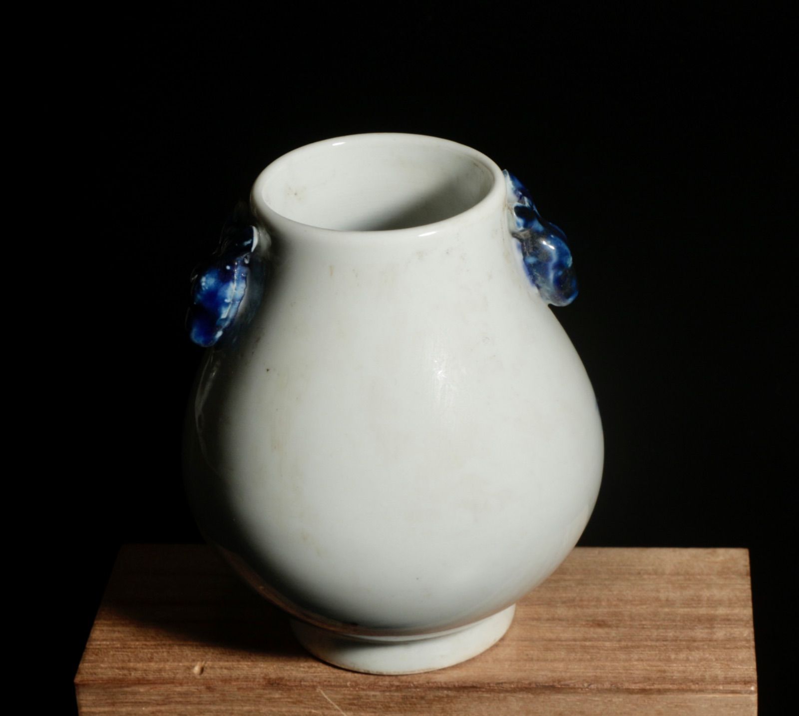 中古 青花釉裏紅 人物行列図 鹿耳小瓷尊 小壺 中国美術 CL0037 中古 青花釉裏紅 人物行列図 鹿耳小瓷尊 小壺 中国美術 CL0037 - メルカリ