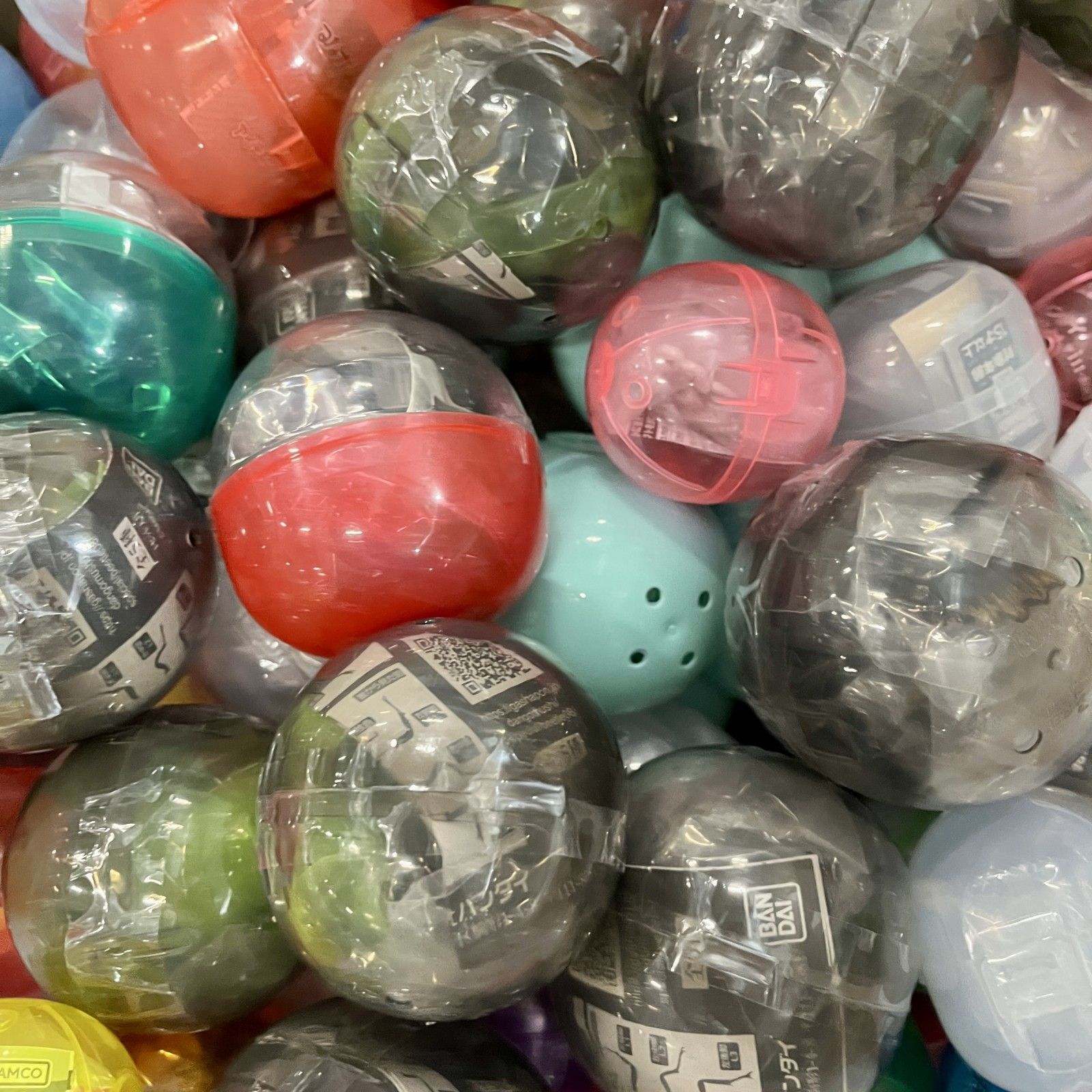 ★ カプセルトイ ガチャガチャ ガシャポン 色々 MIX 大量 約330点 まとめ商品 ディズニー トーマス 多少含む その他多数 卸 現状品