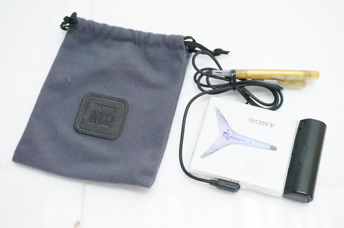 中古】C SONYソニー ポータブルMDプレーヤー MDウォークマン MZ-E90