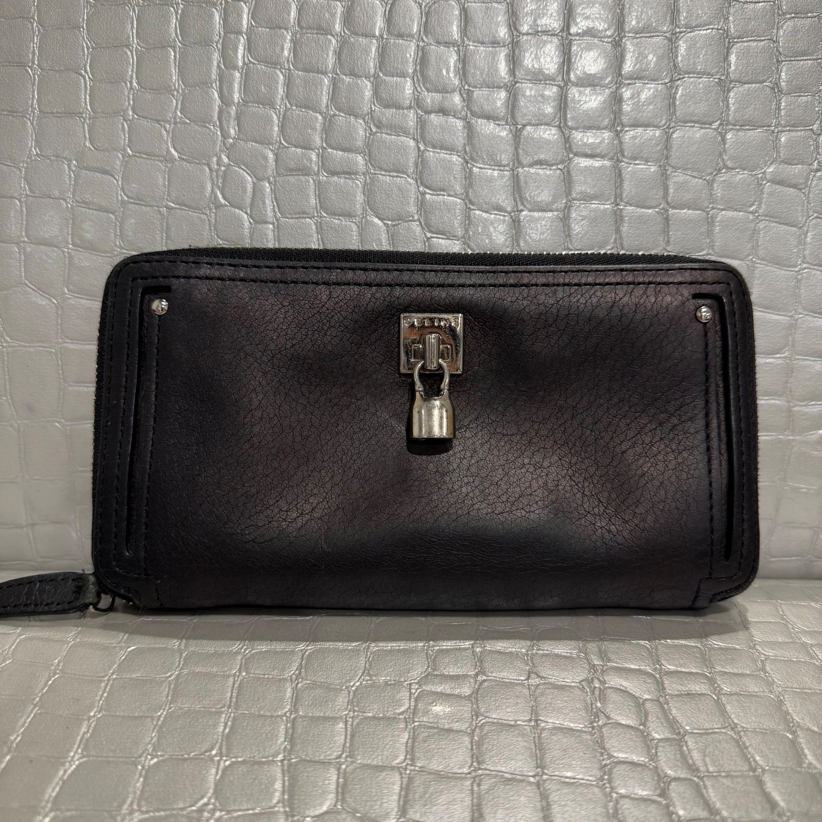 CELINE パドロック 長財布 ブラック シルバー金具 ラウンドファスナー