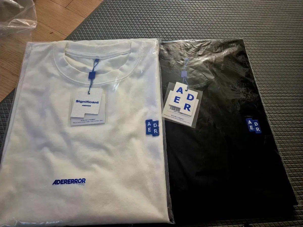 ADER ERROR シグネチャー タグ 半袖Tシャツ XL