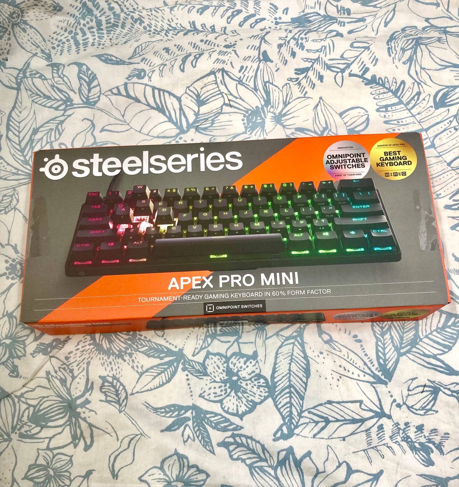 新品・未開封品】SteelSeries ゲーミングキーボード64825 Apex Pro 