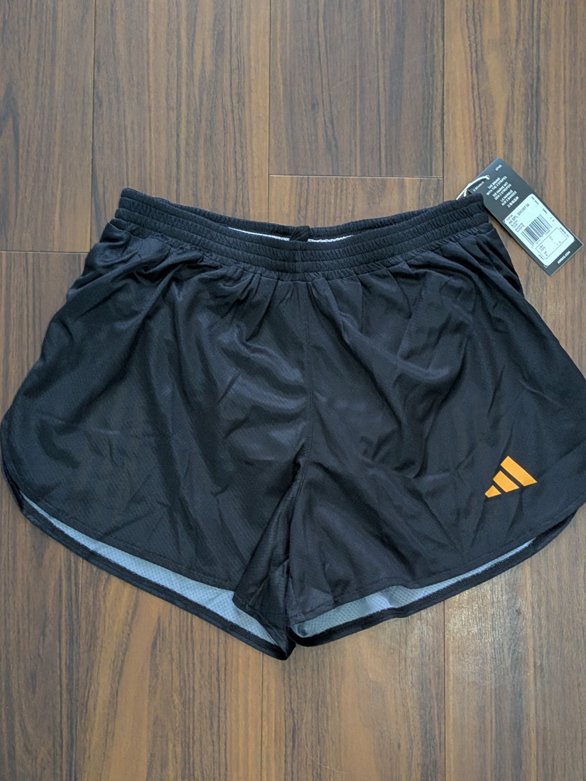 新品 adidas ADIZERO ランニング ショートパンツ 黒 S アディゼロ 青山