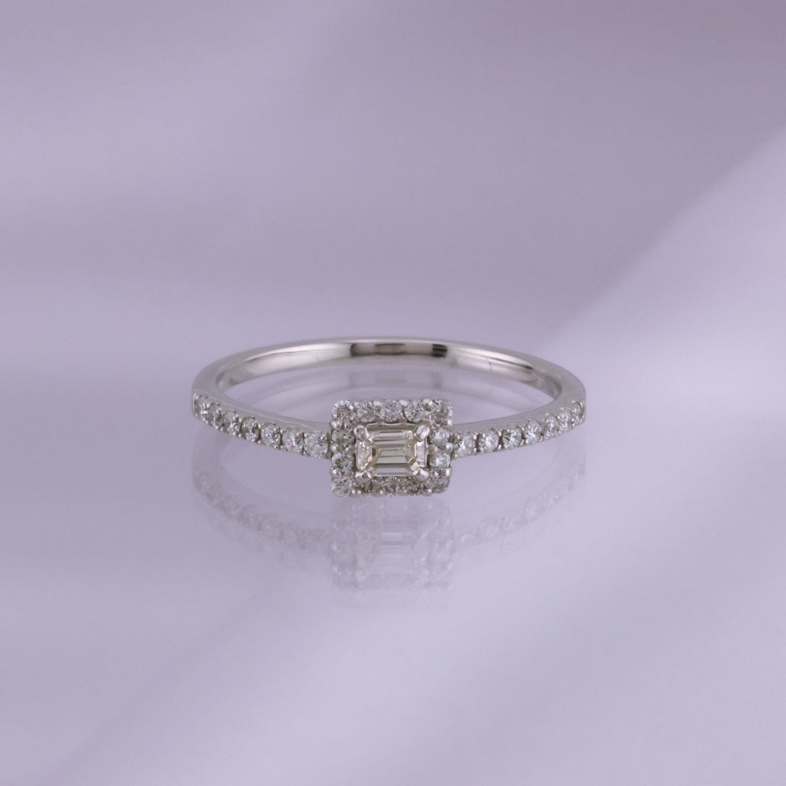 参考定価293,700円！》 Pt.950 プラチナ ダイヤモンド 0.20ct 0.10ct 