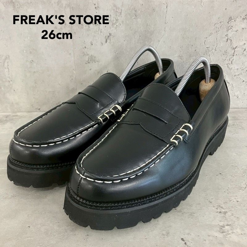 美品 FREAK'S STORE フリークスストア 26.0cm ラグソールペニーローファー ブラック 厚底ソール コインローファー ドレスシューズ Uチップ ステッチデザイン 艶感 ボリュームソール モード トラッド カジュアル きれいめ 完売品 ★ ■■