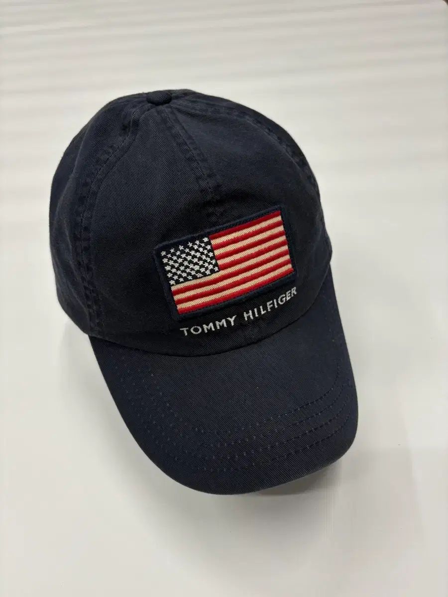 Tommy (タミー) Hilfiger (ヒルフィガー) 星条旗 ベースボールキャップ 帽子