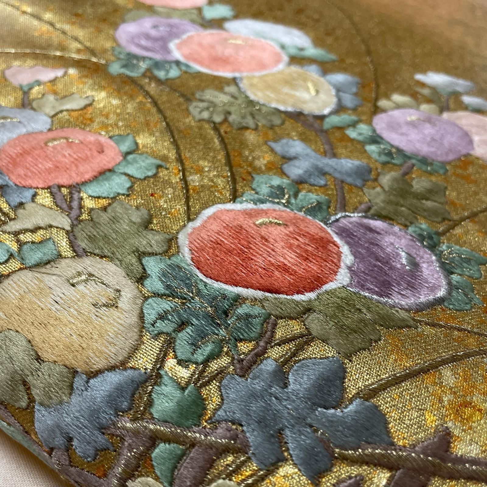 名古屋帯 金彩 引き箔 刺繍の万寿菊 九寸 正絹 着物 X-1907