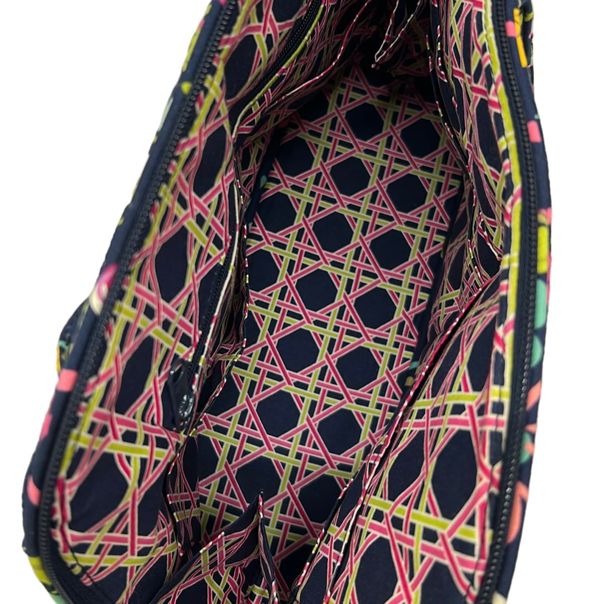 Vera Bradley(ベラブラッドリー) ショルダーバッグ美品 - ダーク 