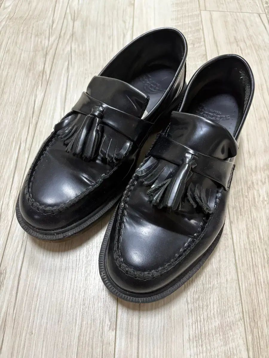 DR. MARTENS ドクターマーチン エイドリアン ブラック 270