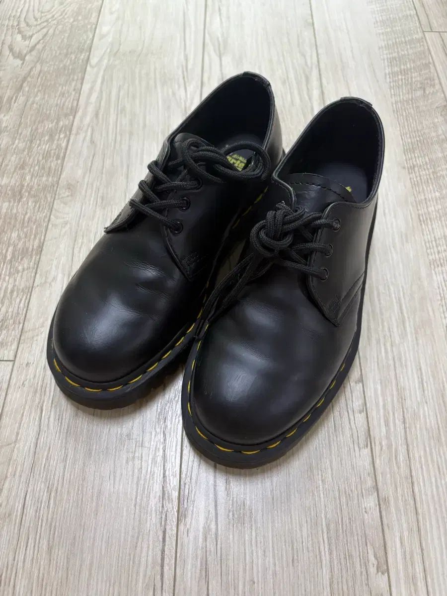 DR. MARTENS ドクターマーチン 1461 3ホール ベックス 240