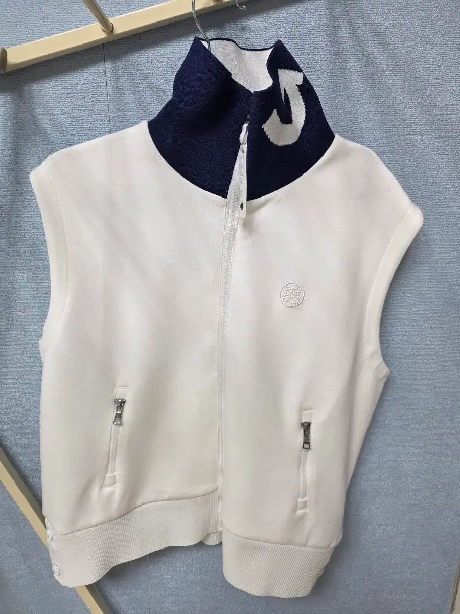 G FORE (ジーフォア) スタジオ ベスト 出品