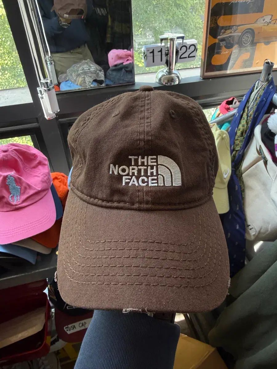 THE NORTH FACE ザノースフェイス ブラウン ベースボールキャップ os
