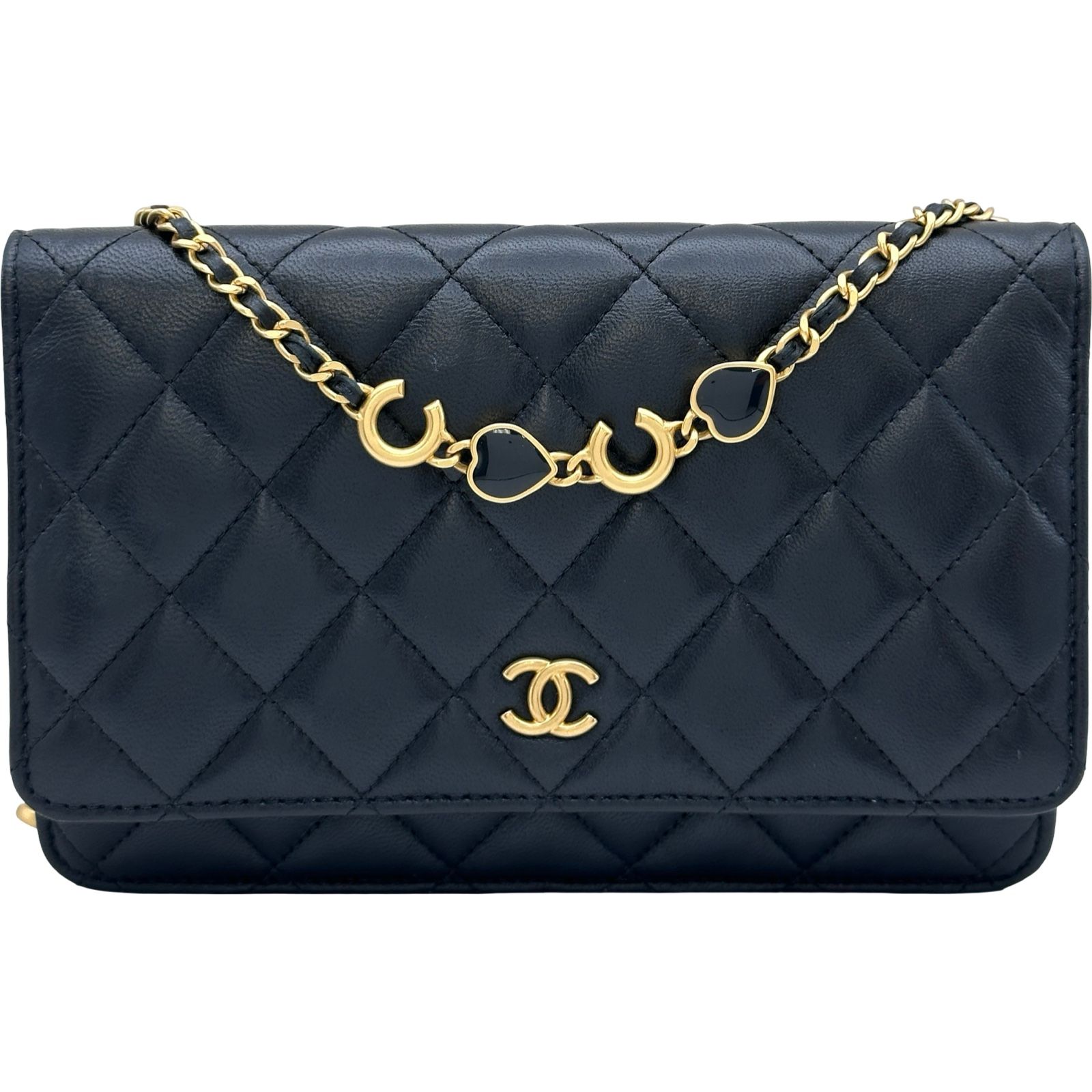 シャネル CHANEL マトラッセ チェーンウオレット AP0250 ブラック×ゴールド金具 ラムスキン レディース ショルダーバッグ 234,000円