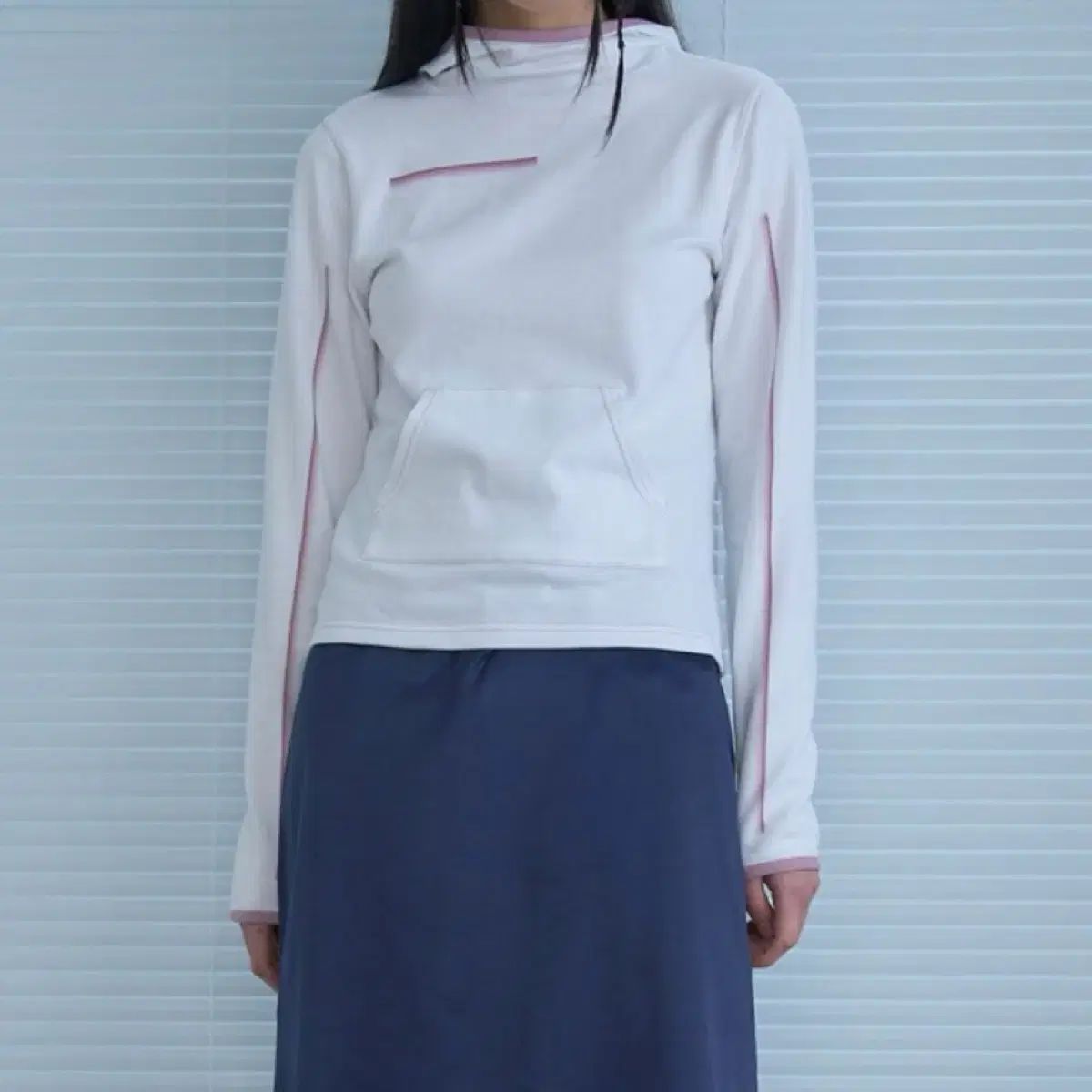 SUH SUH フードTシャツ