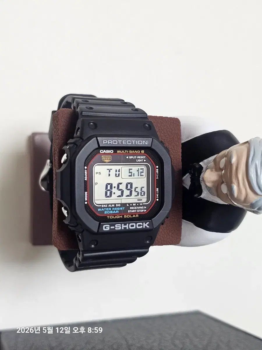 CASIO G-SHOCK カシオ ジーショック 赤ベルト GW-M5610U 腕時計 出品