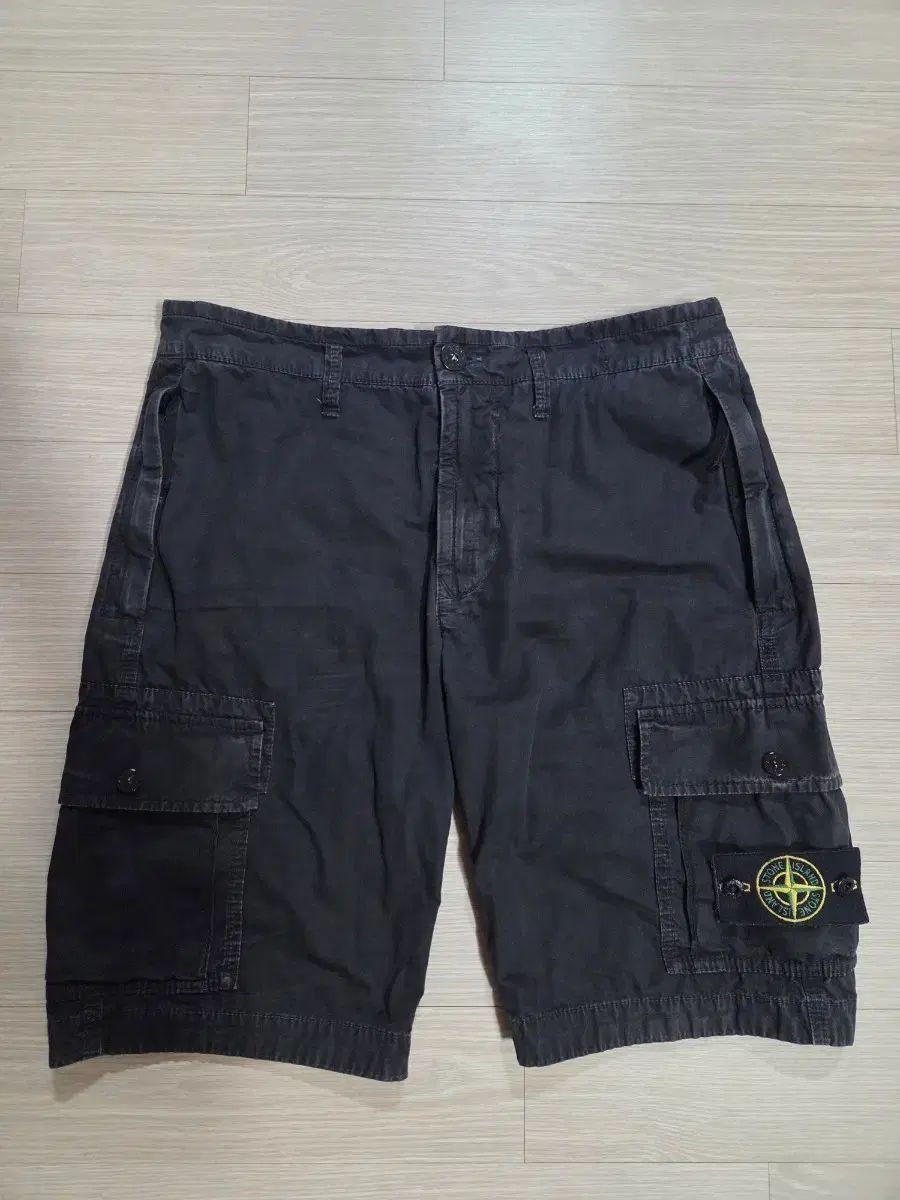 30 STONE ISLAND ストーンアイランド ガーメント ダイング カーゴ ハーフパンツ