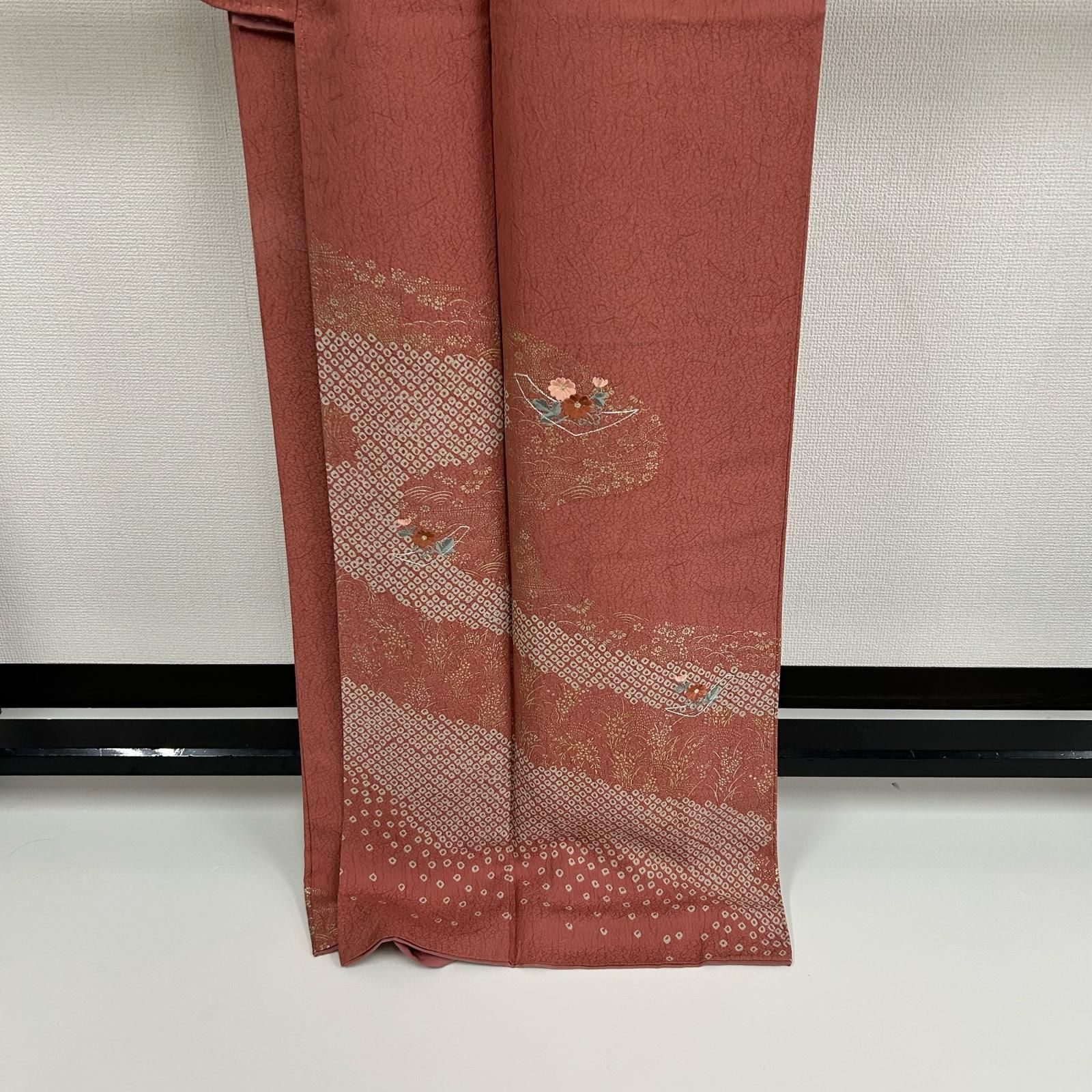 付け下げ 裄66 正絹 刺繍 美しい花 金彩 一つ紋 袷 着物 MK-3771