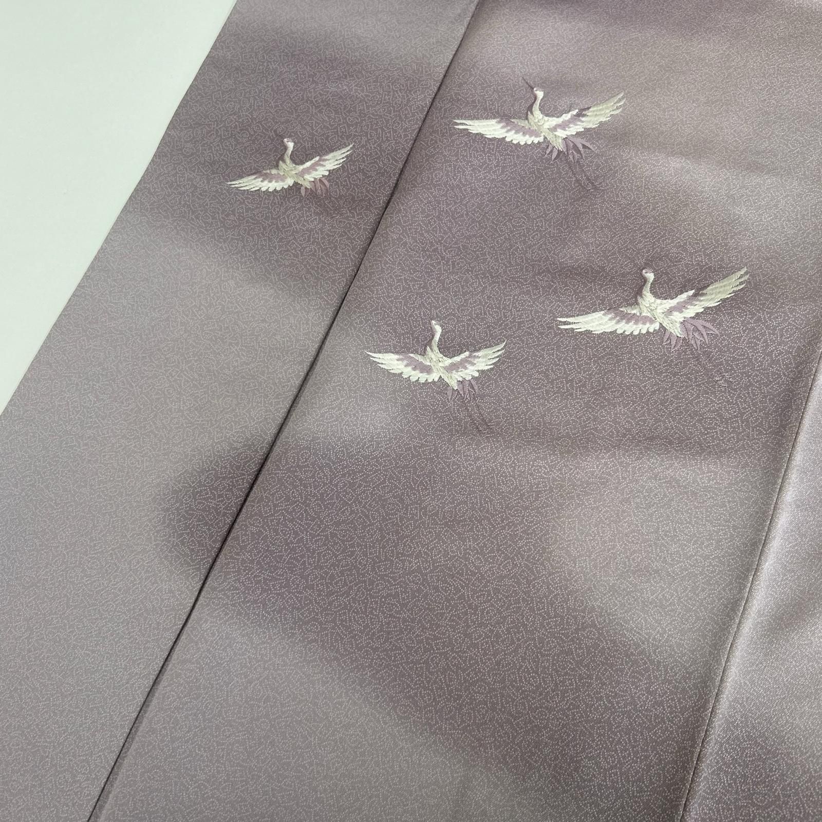 付下げ 刺繍 羽ばたく鳥 素敵な地紋 紋無し 正絹 着物 MK-3939