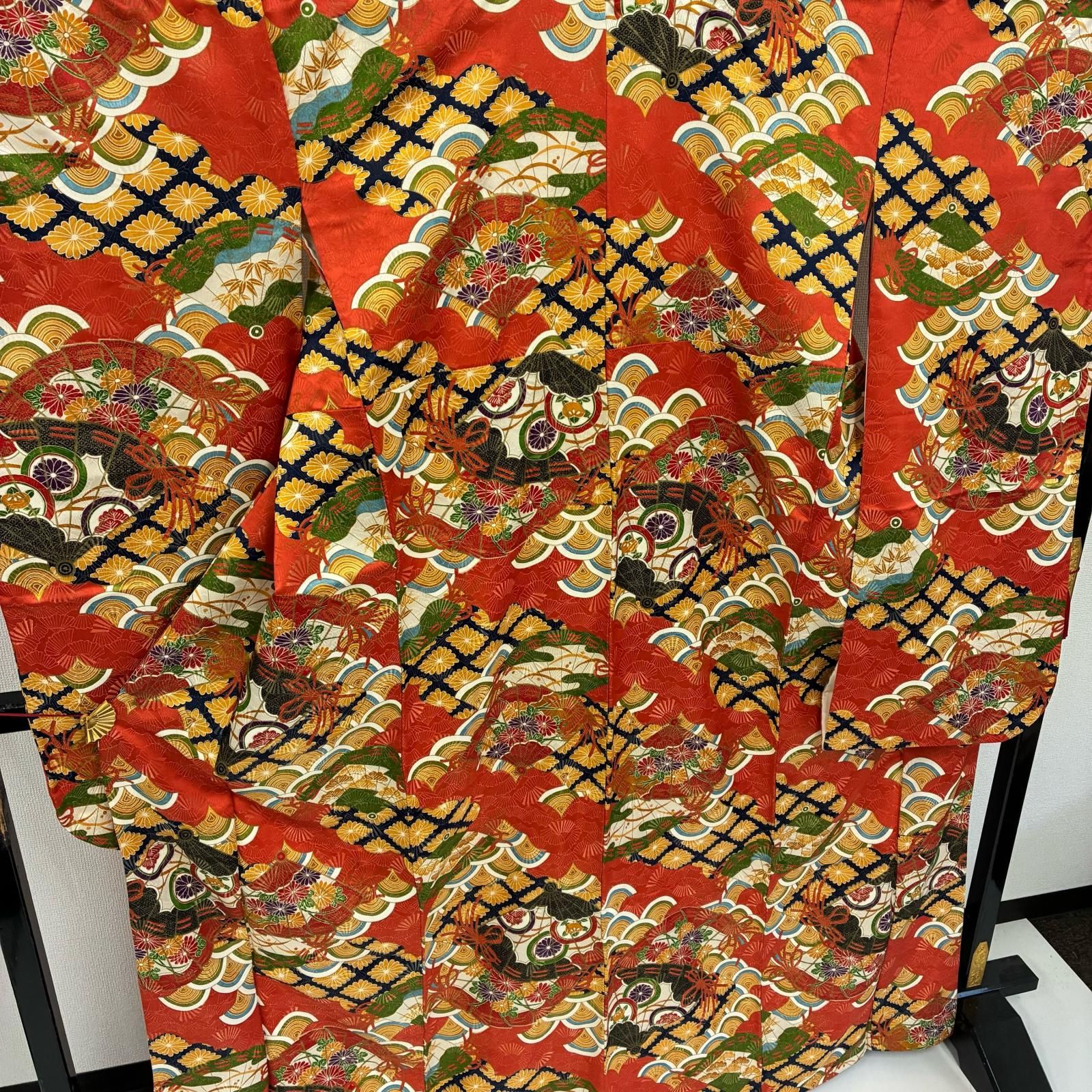 振袖 正絹 裄66 煌めく加工 扇の染め 袷 着物 MK-3966