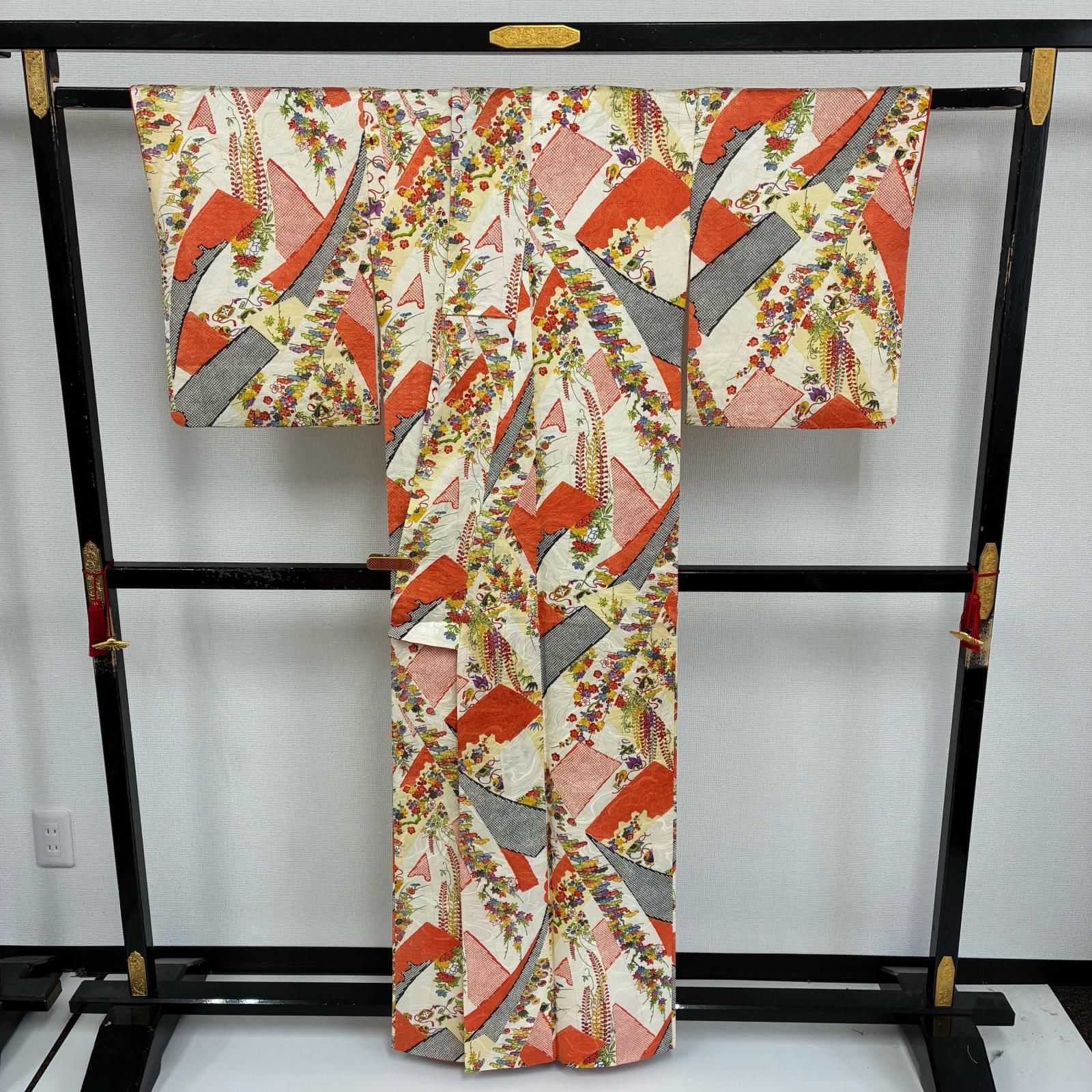 小紋 正絹 華やかな染め 花草 袷 着物 MK-4118 - メルカリ