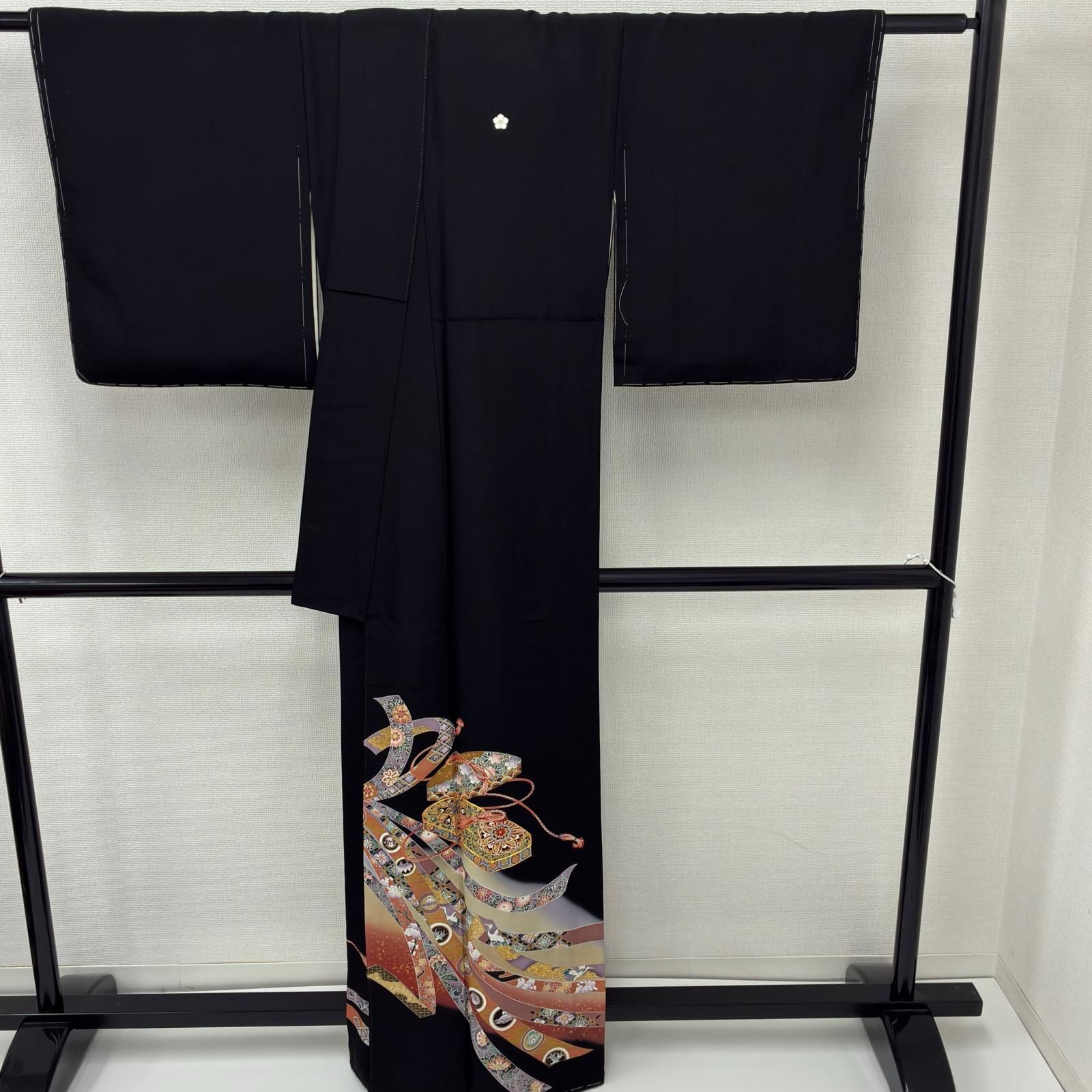 黒留袖 作家物 金駒刺繍 金彩 友禅 裄67 華紋 五つ紋 正絹 着物 MK